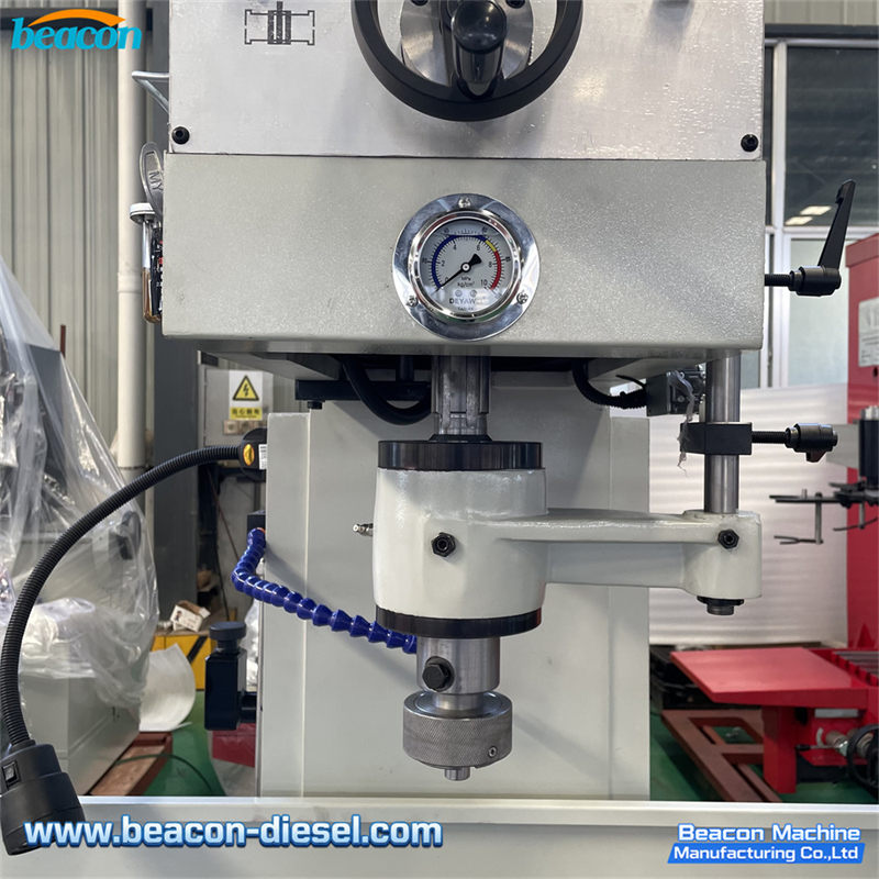 2M2217 Cylinder Boring Machine - cutting tool and boring head detail showing the boring bar and cutter setup