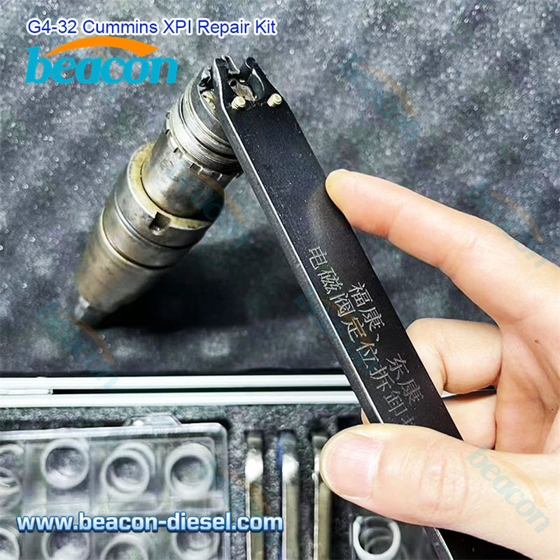 Specialized spanner wrench and disassembly tools for Cummins XPI